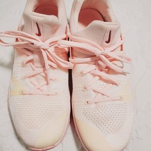 Nike Metcon Flyknit 3 Training Sneakers Echo Pink